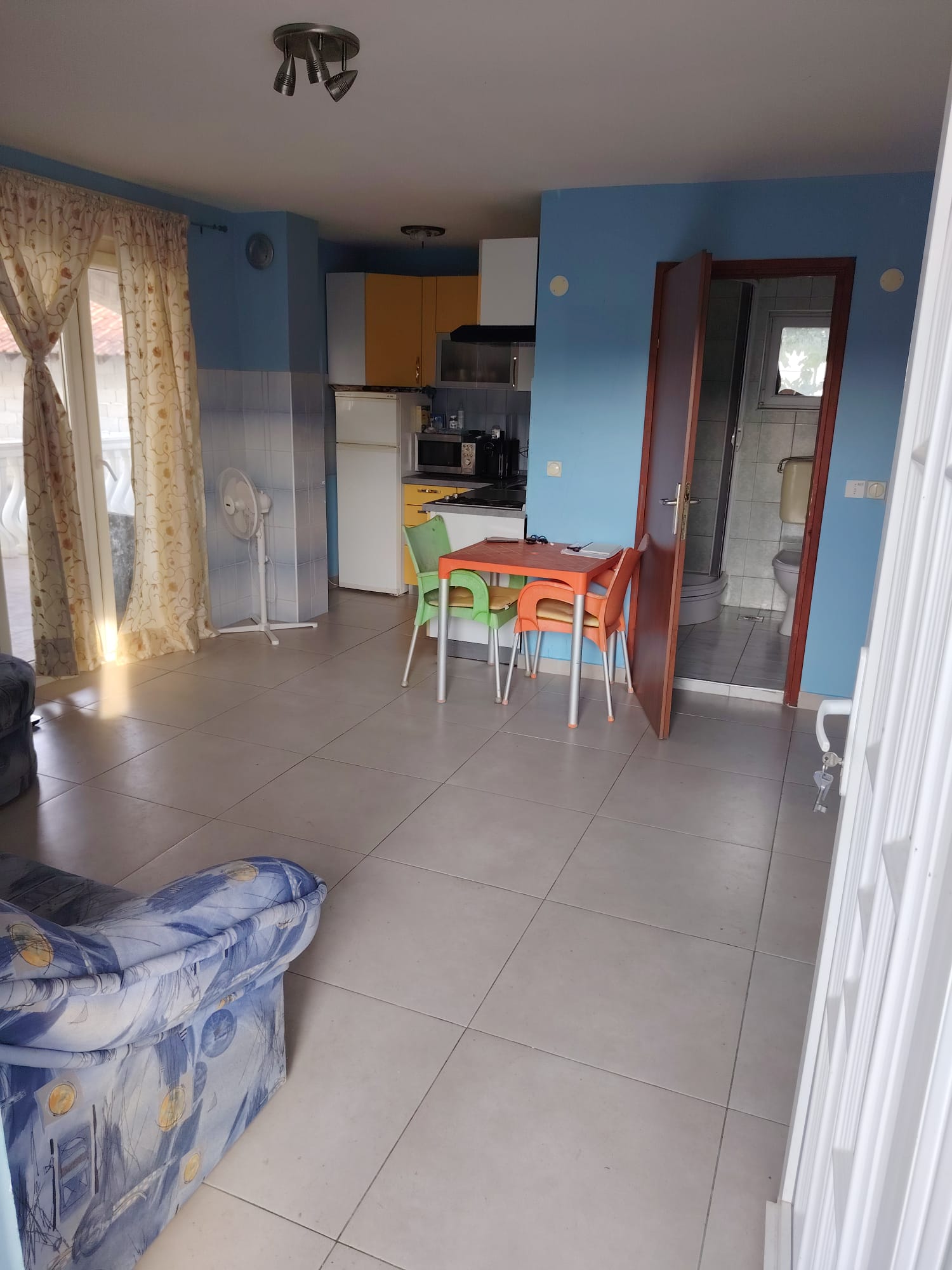 ŠIBENIK,BILICE, trosoban stan na 1.katu 39,46 m2+NATKRIVENA TERASA 20,58 M2