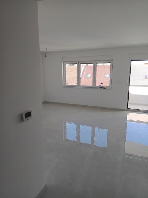 STAN OSIJEK USELJIV NOVOGRADNJA USKE NJIVE 97M2+PARKING, fotografija 4